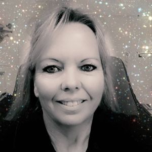 Meet your Posher, Maxine